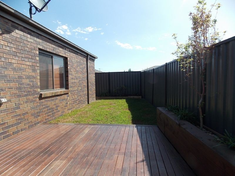 12 Grosvenor Crescent, Derrimut VIC 3030