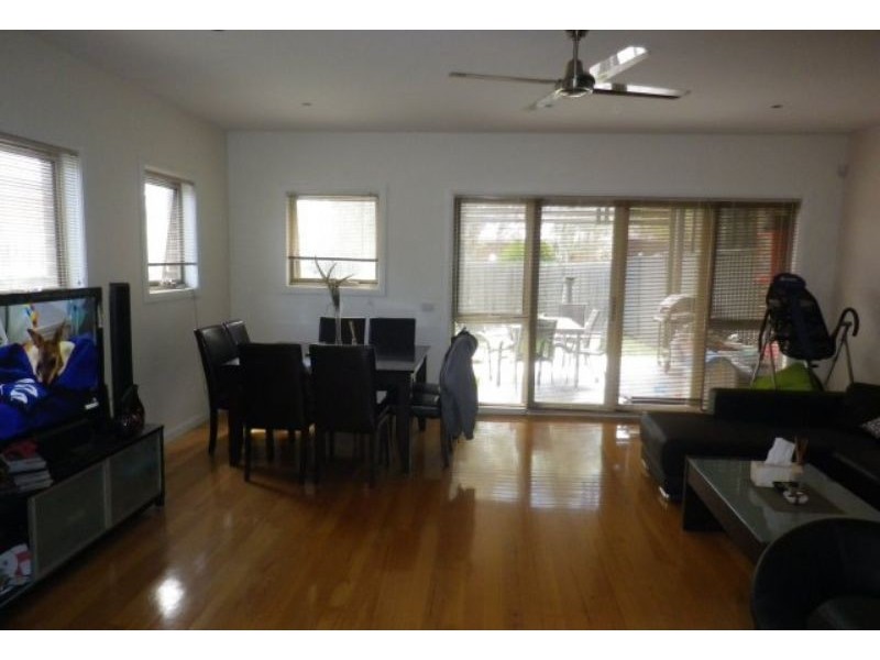 39 Kunat Street, Deer Park VIC 3023