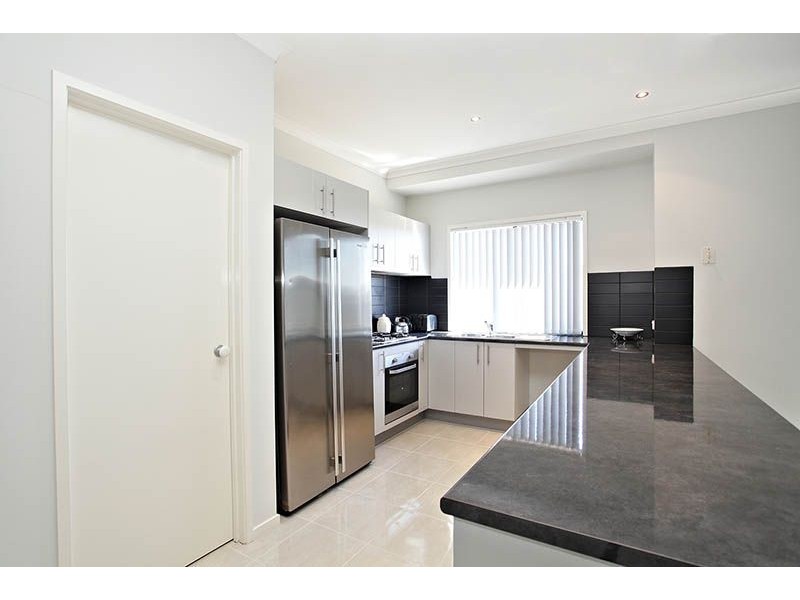 27 Pioneer Drive, Deer Park VIC 3023