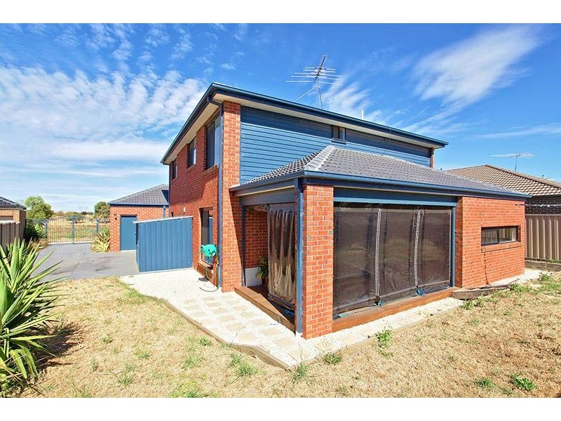 11 Turitable Way, Caroline Springs VIC 3023