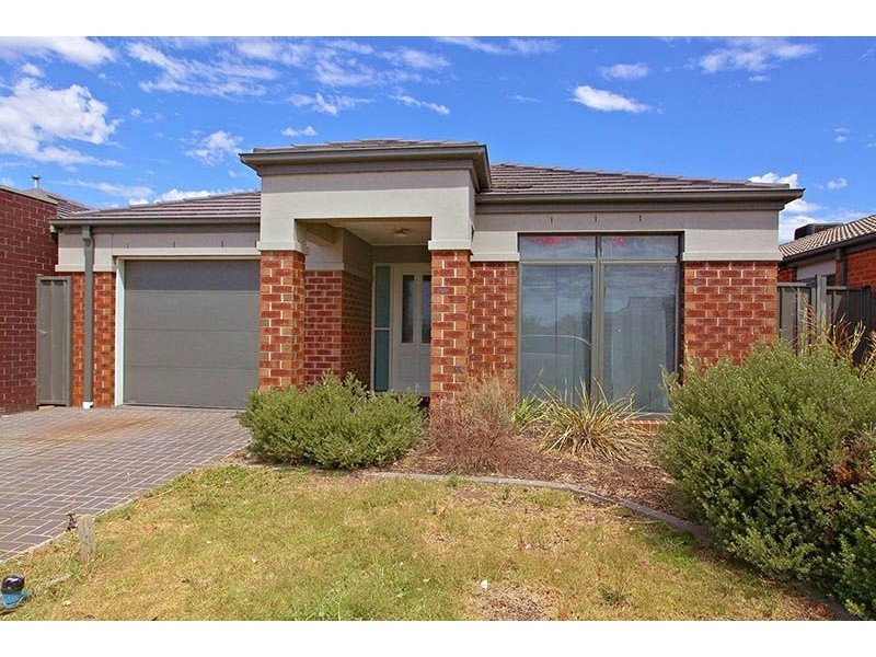 21 Jonah Parade, Deer Park VIC 3023