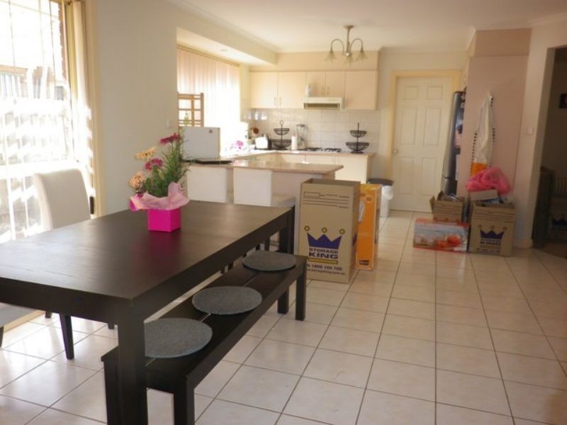 2/54 Leila Street, Deer Park VIC 3023