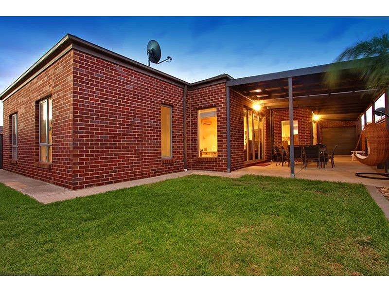 9 Scotney Crescent, Derrimut VIC 3030