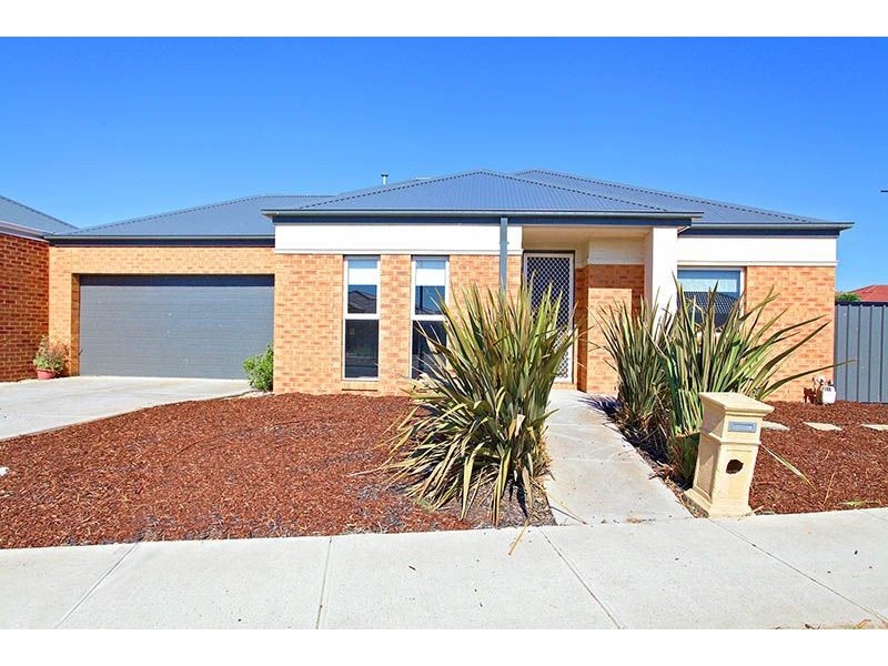 29 Fernhurst Avenue, Derrimut VIC 3030