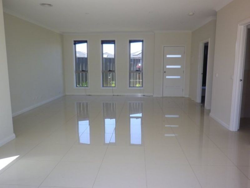 3-11 Parkwood Court, Deer Park VIC 3023