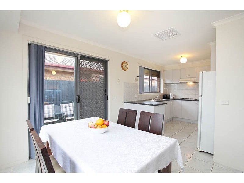 128 Robinsons Road, Deer Park VIC 3023