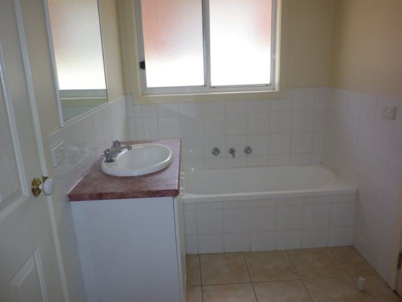 18A Carroll Street, Deer Park VIC 3023