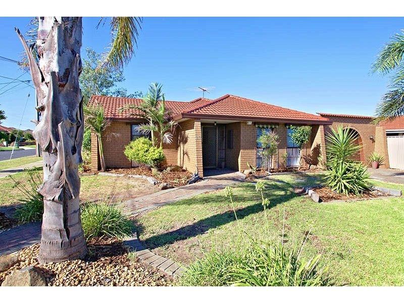 20 Phyllis Parade, Deer Park VIC 3023