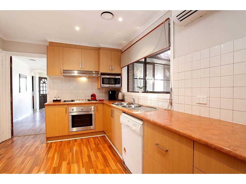 20 Phyllis Parade, Deer Park VIC 3023