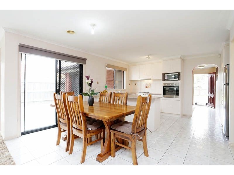 88 Robinsons Road, Deer Park VIC 3023