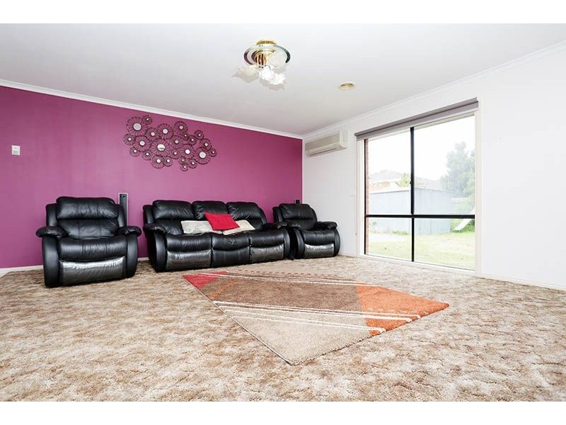 88 Robinsons Road, Deer Park VIC 3023