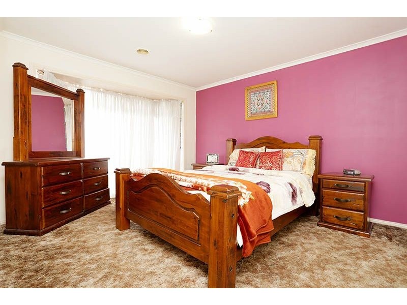 88 Robinsons Road, Deer Park VIC 3023