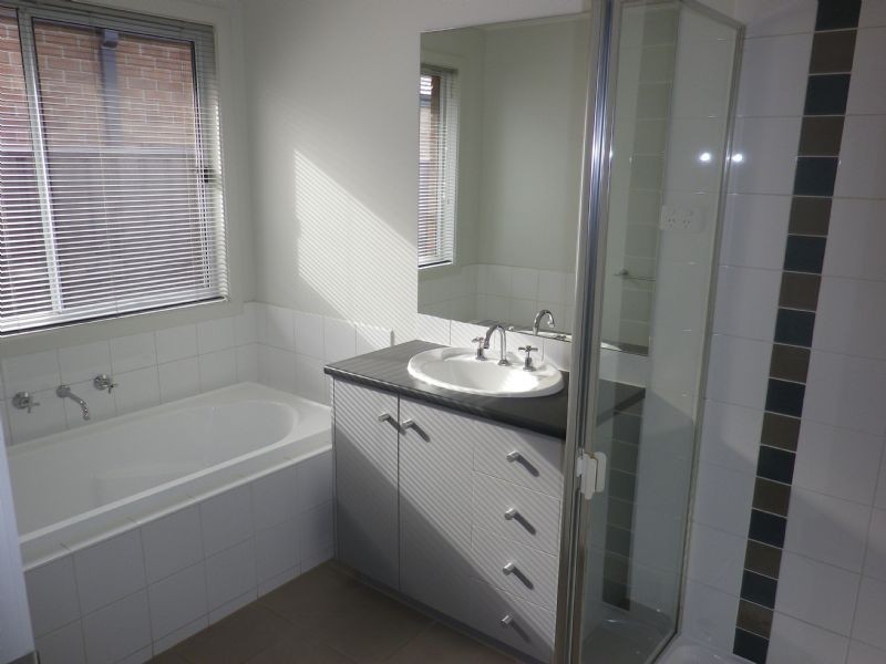 79 Hatchlands Drive, Deer Park VIC 3023