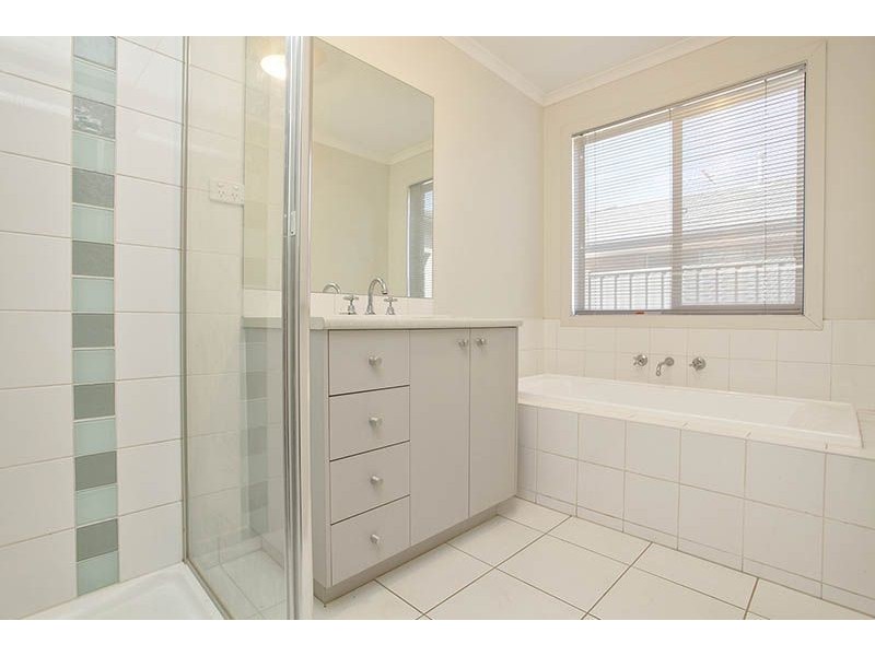 13 Foleys Road, Deer Park VIC 3023