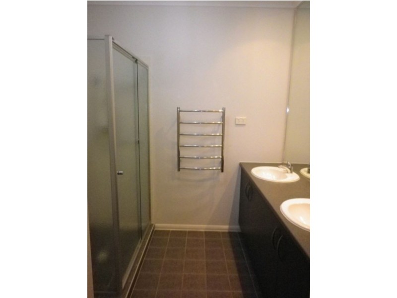 21 Berkeley Crescent, Derrimut VIC 3030