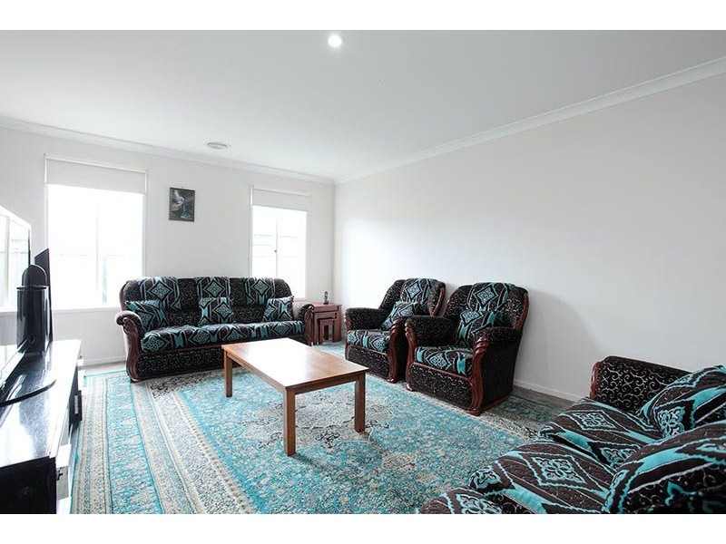 19 Taunton Grove, Derrimut VIC 3030