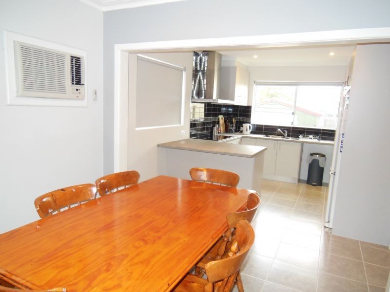 11 Throsby Crescent, Deer Park VIC 3023