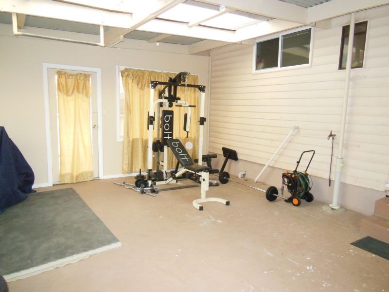 11 Throsby Crescent, Deer Park VIC 3023