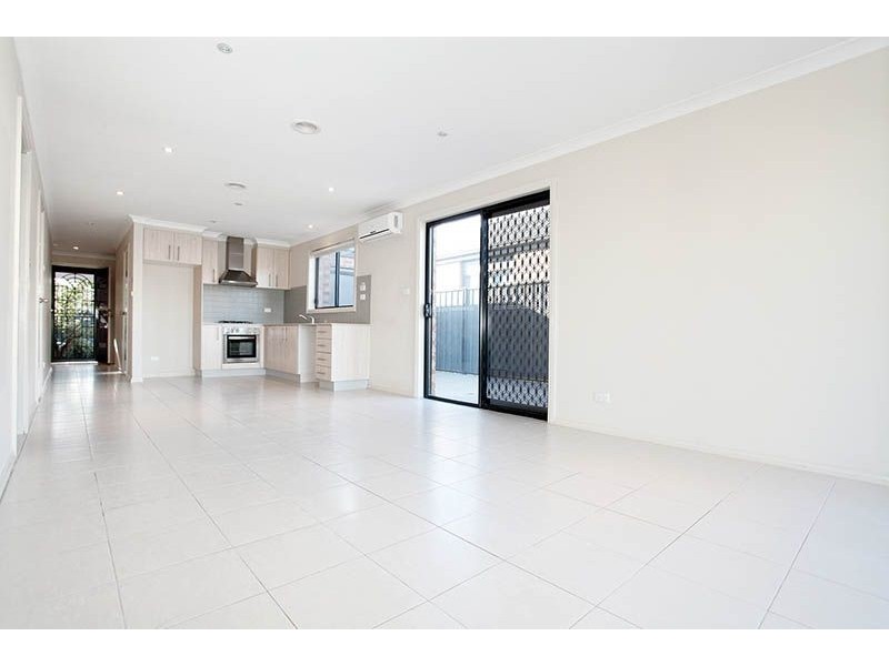 37 Manderston Avenue, Derrimut VIC 3030