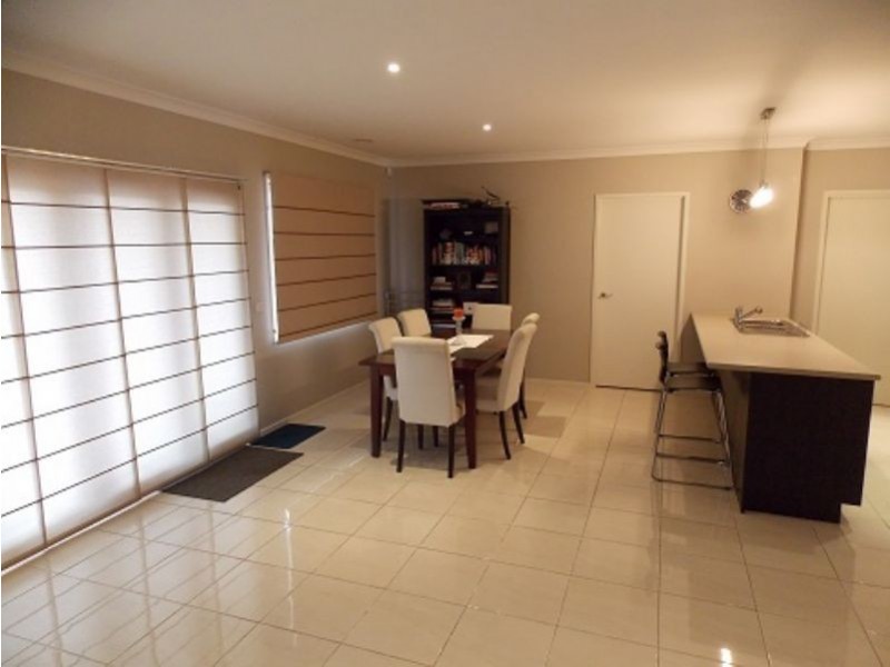 38 Grosvenor Crescent, Derrimut VIC 3030