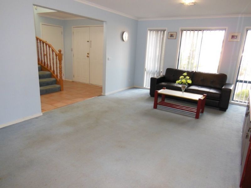 12 Cuthbert Avenue, Burnside VIC 3023