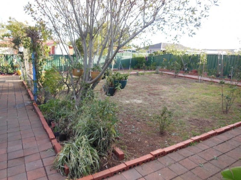 12 Cuthbert Avenue, Burnside VIC 3023