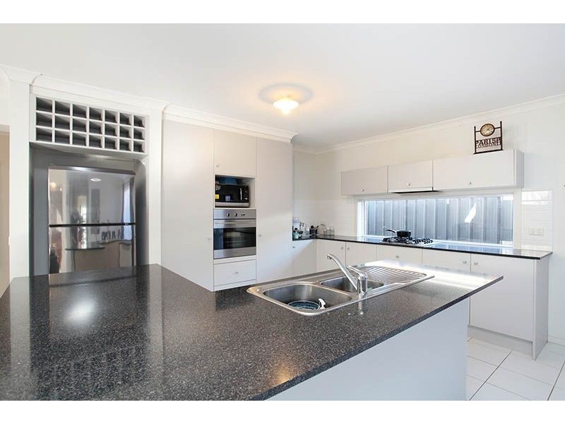 38 Jonah Parade, Deer Park VIC 3023