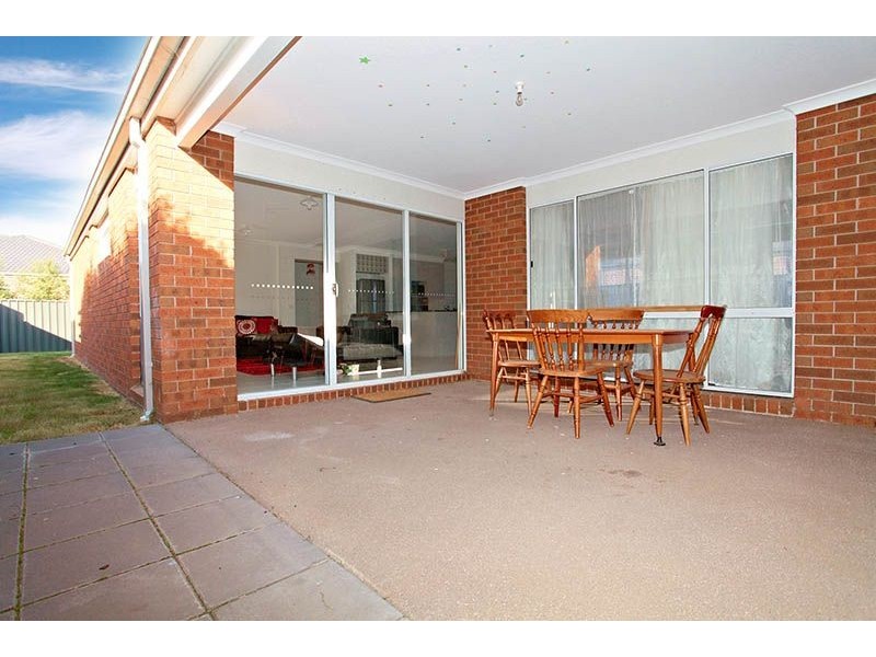 38 Jonah Parade, Deer Park VIC 3023