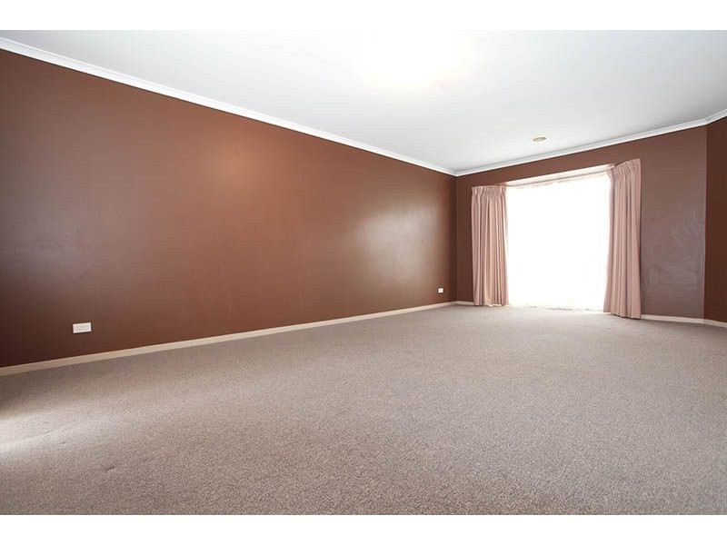 120 Robinsons Road, Deer Park VIC 3023