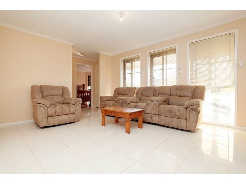 36 Perkins Grove, Burnside VIC 3023