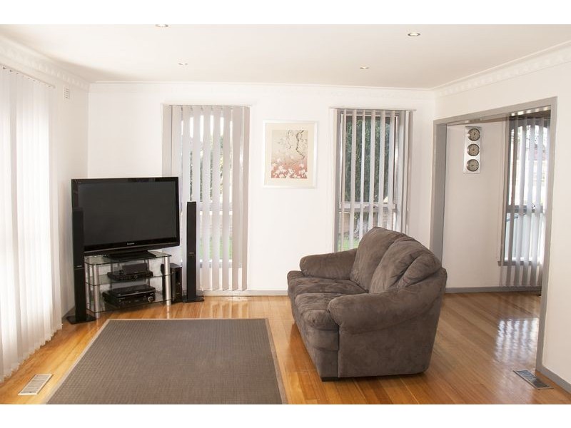 29 Hamilton Street, Deer Park VIC 3023