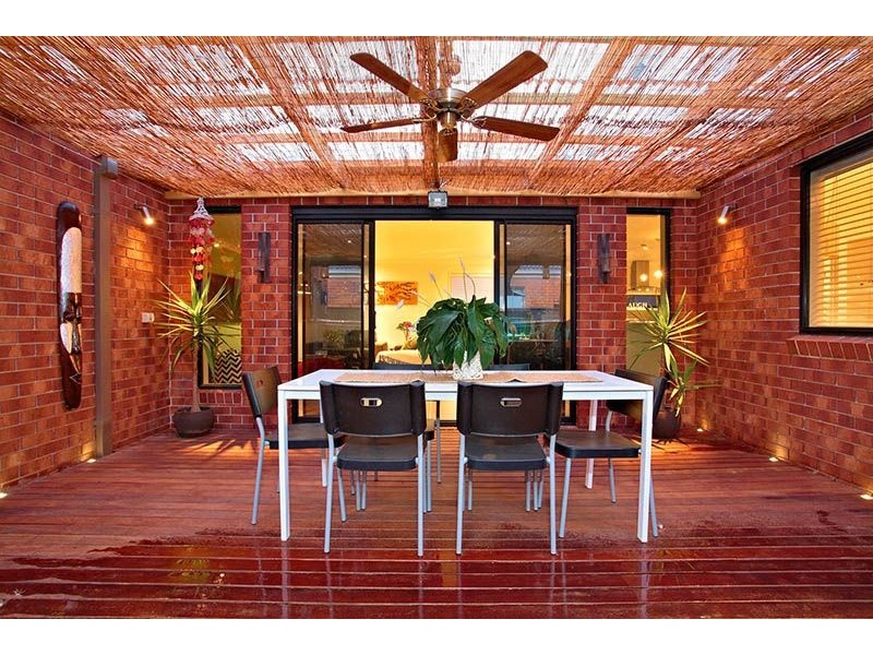 19 Bowmont Drive, Derrimut VIC 3030