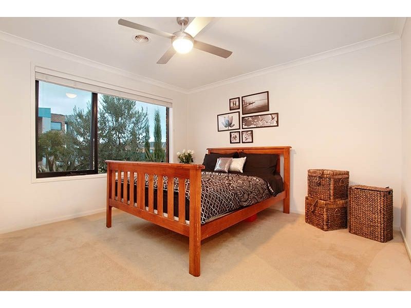 19 Bowmont Drive, Derrimut VIC 3030