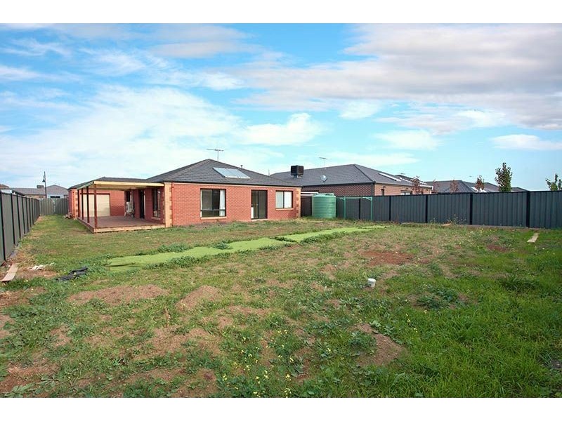 4 Lincoln Drive, Derrimut VIC 3030