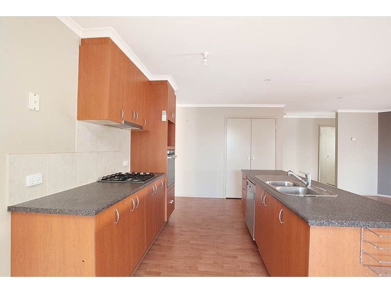 4 Lincoln Drive, Derrimut VIC 3030