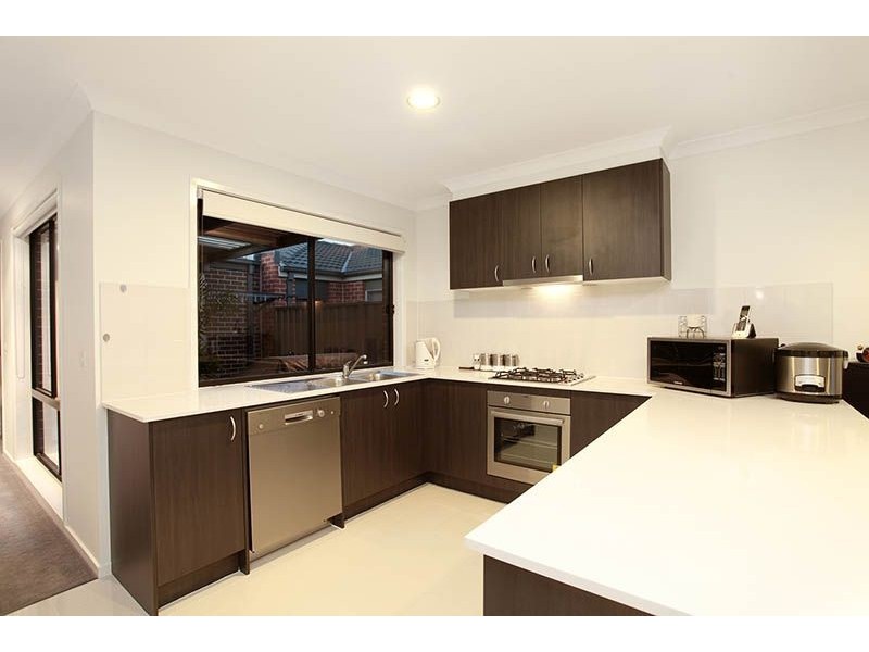 11 Hatfield Place, Deer Park VIC 3023