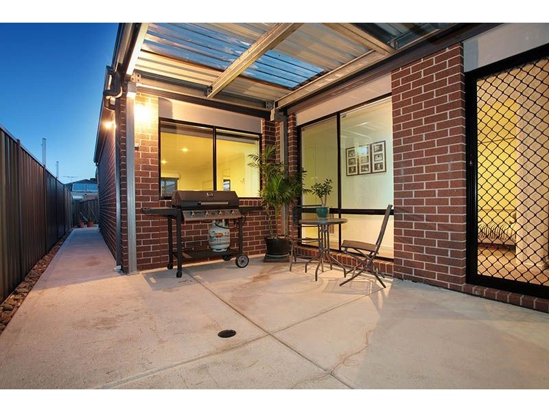 11 Hatfield Place, Deer Park VIC 3023