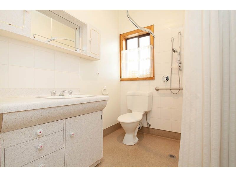 37 Dumfries Street, Deer Park VIC 3023