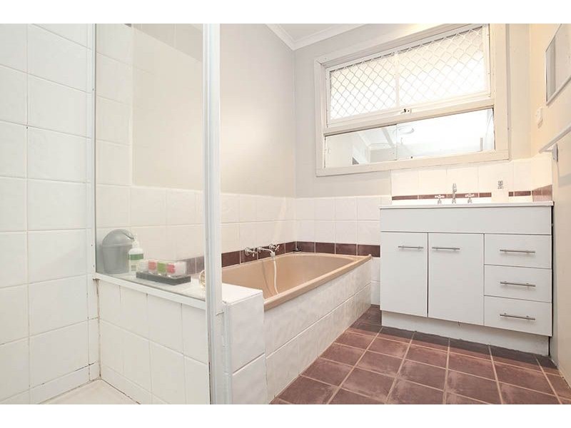 86 Billingham Road, Deer Park VIC 3023