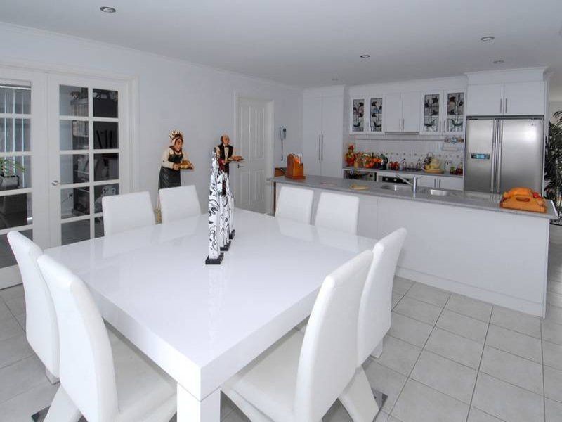 6 Ickworth Crescent, Derrimut VIC 3030