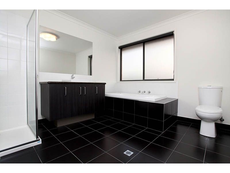 7 Grosvenor Crescent, Derrimut VIC 3030