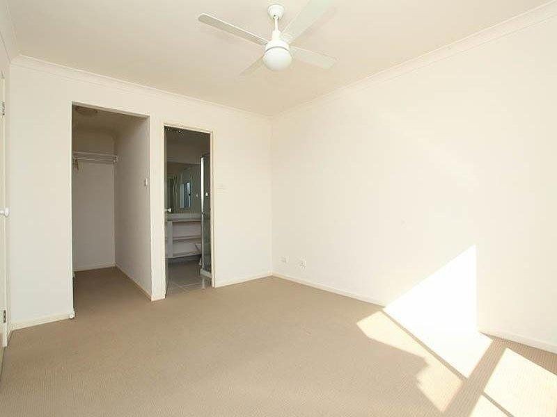 12 Edmondshaw Drive, Deer Park VIC 3023