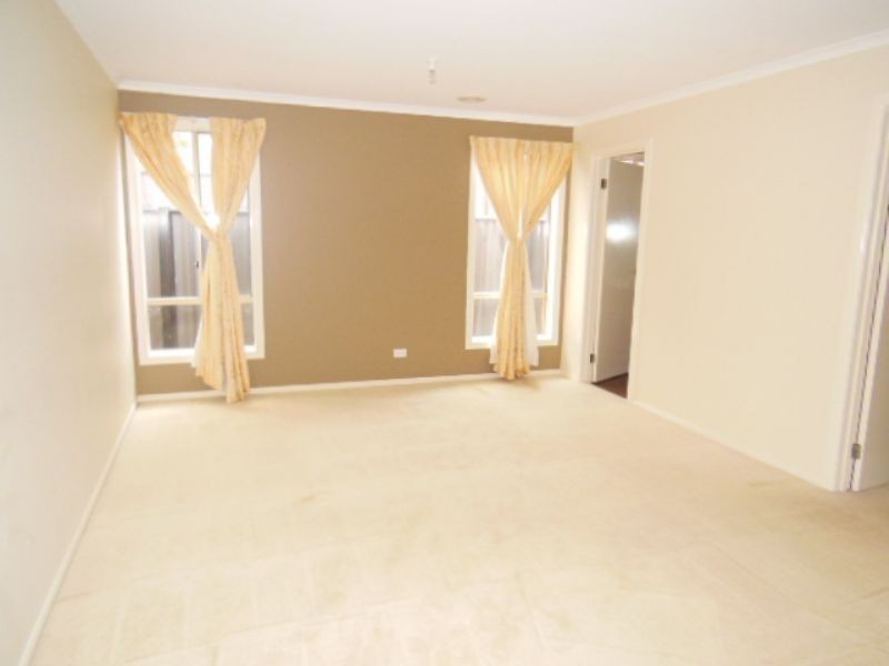 8 Edinburgh Way, Derrimut VIC 3030