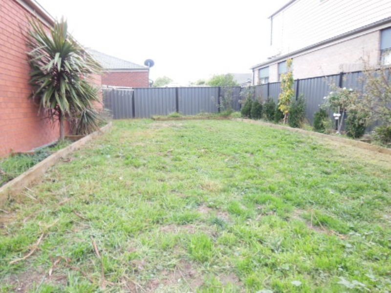 8 Edinburgh Way, Derrimut VIC 3030