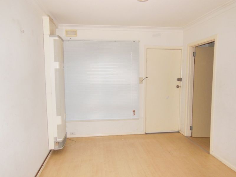 3/8 Percy Street, St Albans VIC 3021