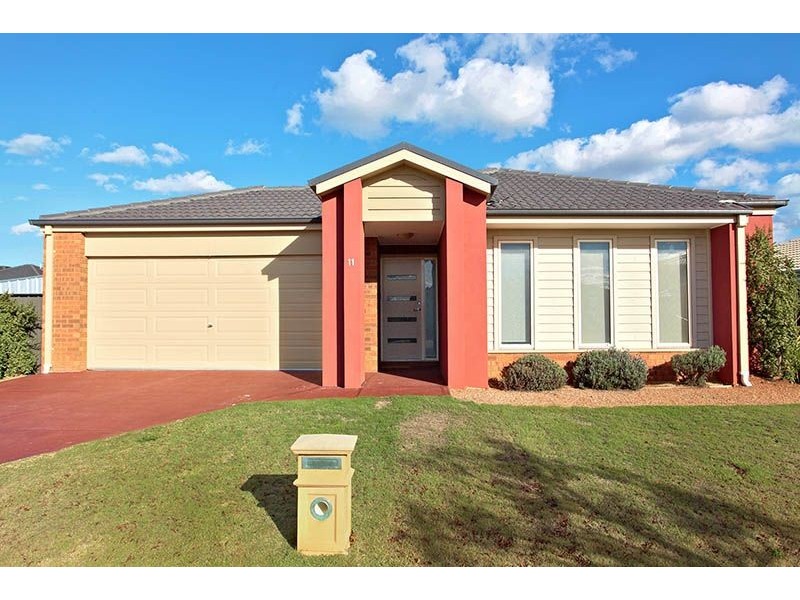 11 Manderston Avenue, Derrimut VIC 3030