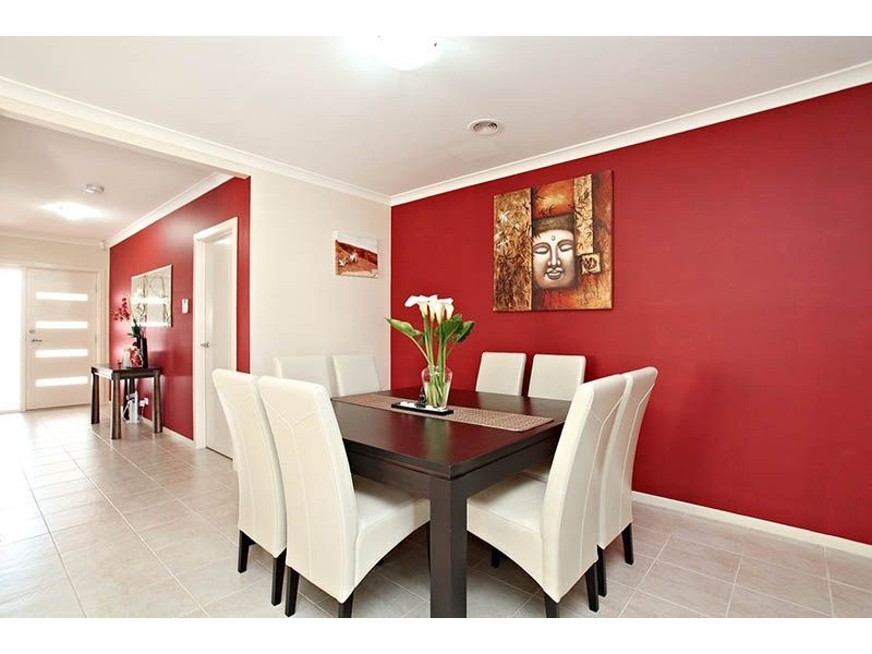 11 Manderston Avenue, Derrimut VIC 3030