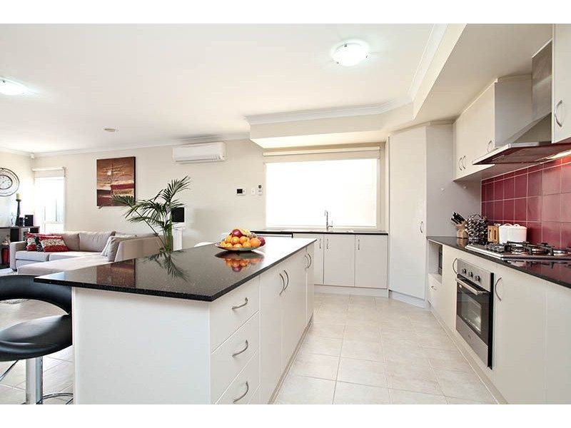 11 Manderston Avenue, Derrimut VIC 3030