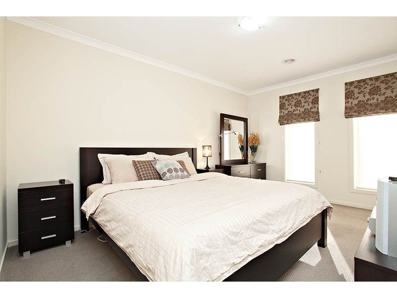 11 Manderston Avenue, Derrimut VIC 3030