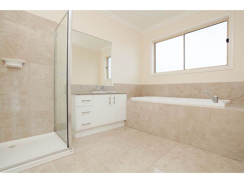 17 Furlong Road, Cairnlea VIC 3023